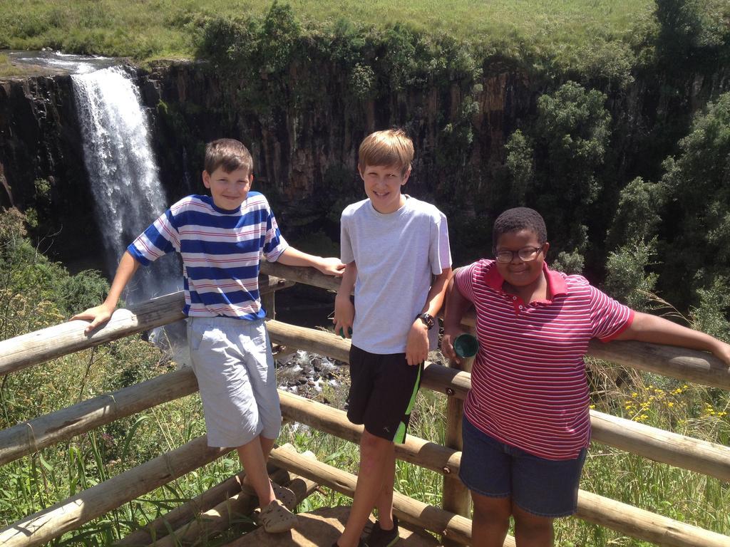 Little Acres Drakensberg Accommodation Champagne Valley エクステリア 写真
